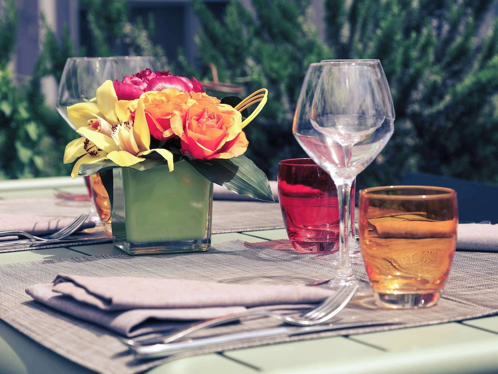 Mercure Grenoble Centre Porte des Alpes.