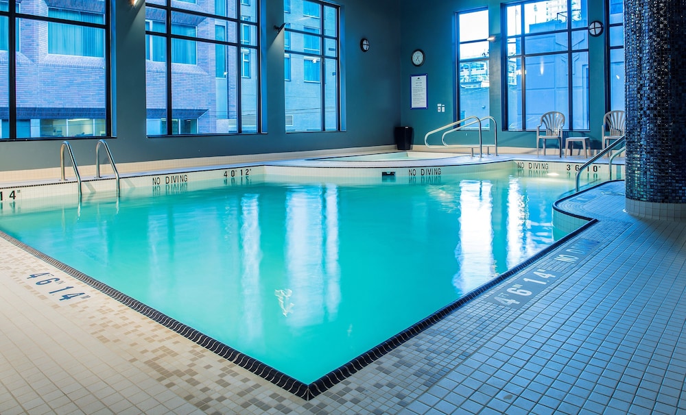 Hotel Blu Vancouver.