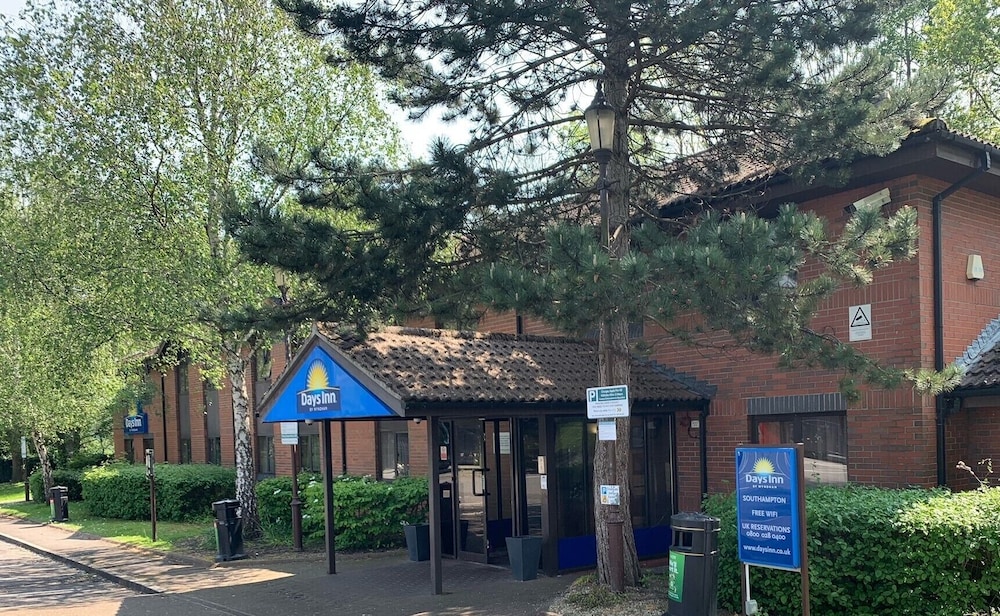 Days Inn by Wyndham Southampton Rownhams.