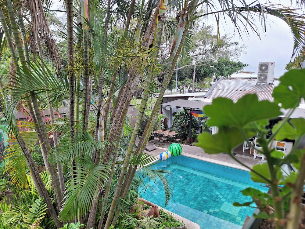 Colours Oasis Resort ADULT ONLY.