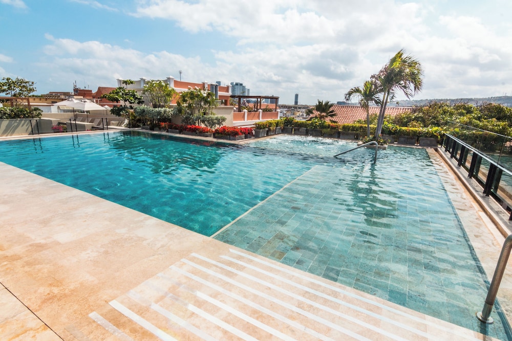 Bastión Luxury Hotel.