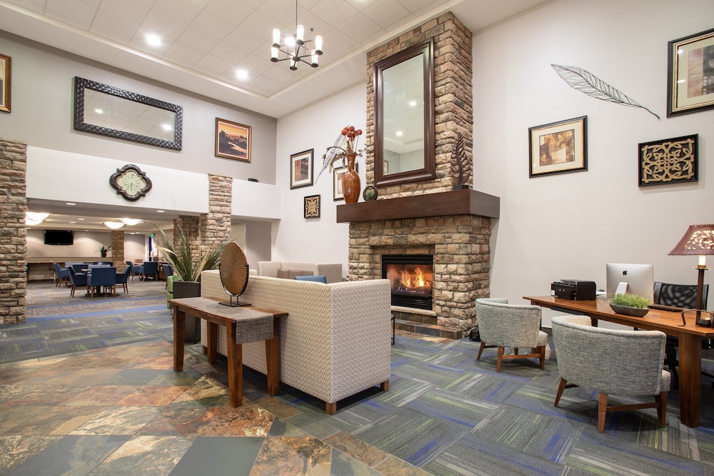 Holiday Inn Express&Suites Denver SW-Littleton by IHG.
