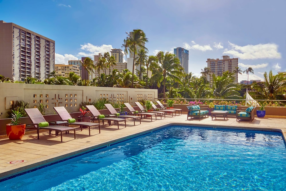 DoubleTree by Hilton Hotel Alana - Waikiki Beach.