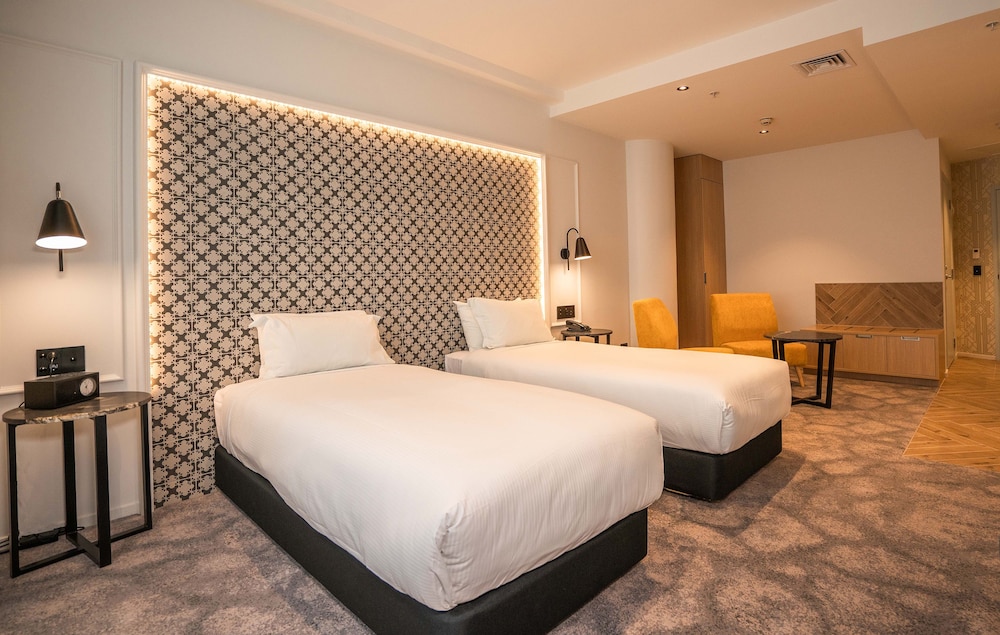 Legacy Airedale Hotel Auckland.