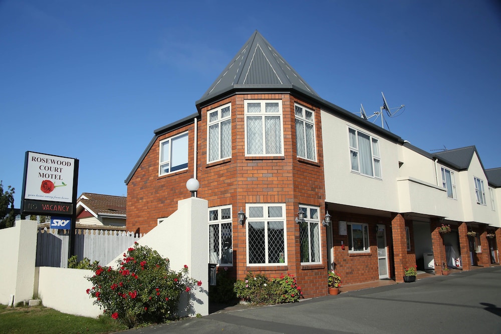 Rosewood Court Motel.