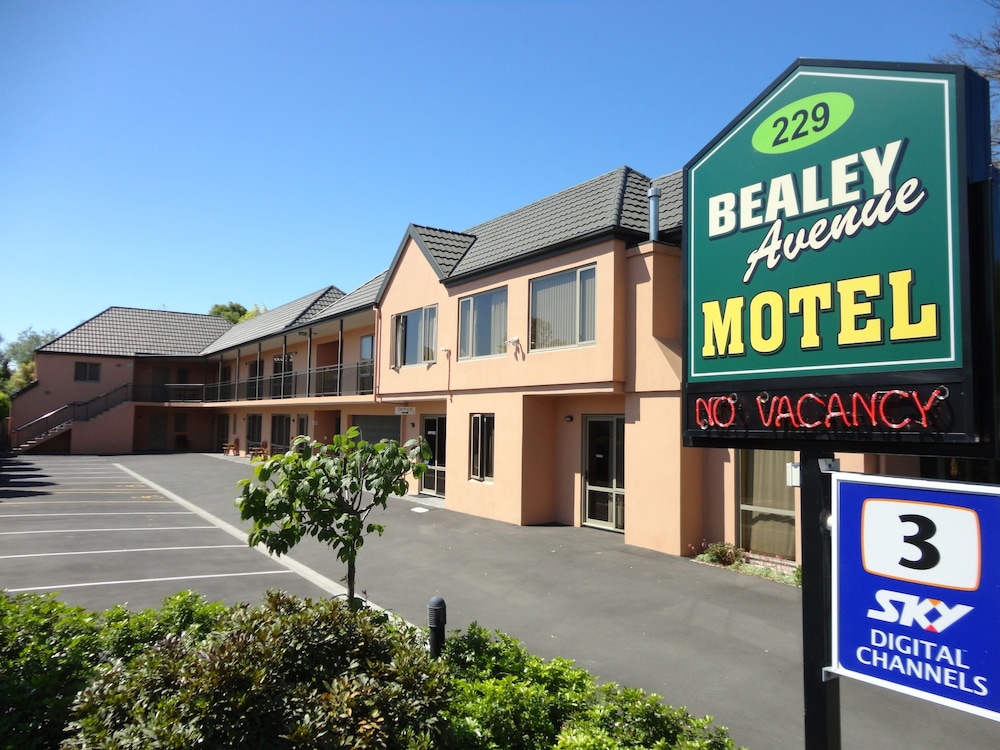 Bealey Avenue Motel.