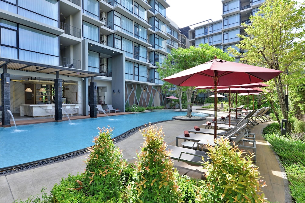 Altera Hotel and Residence