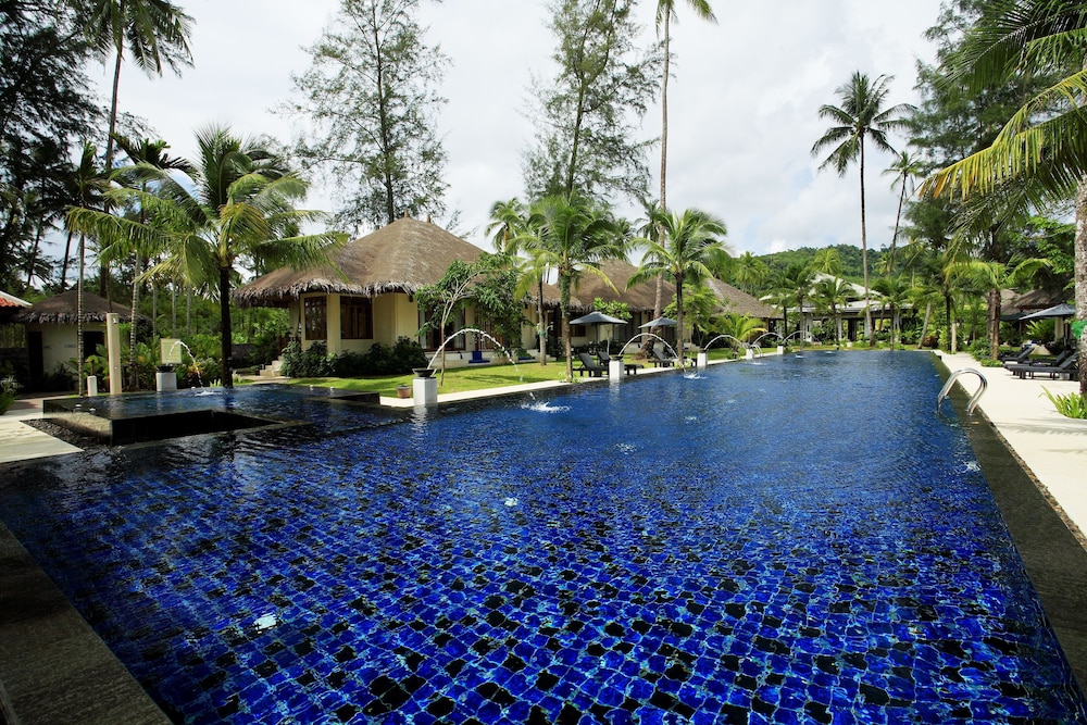 Bangsak Village - Adults Only