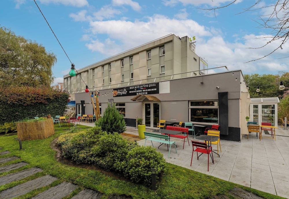 B&B HOTEL Lille Villeneuve d'Ascq Hôtel de Ville
