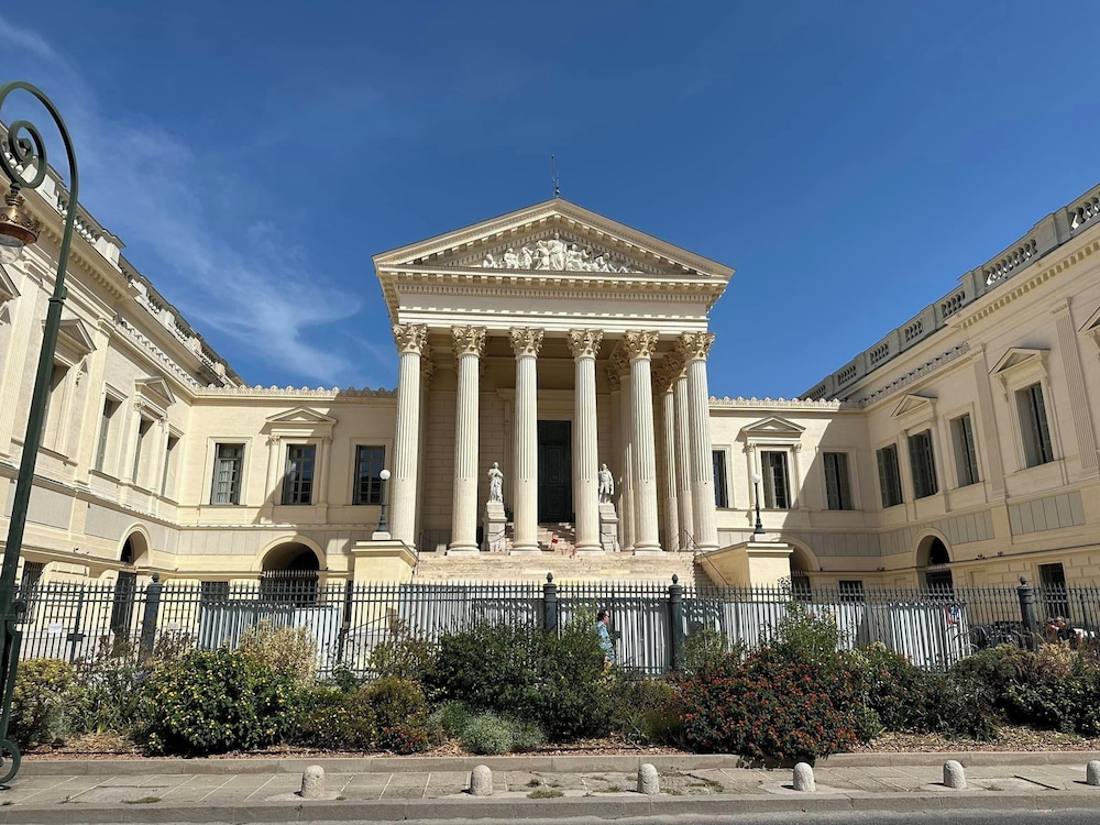 Kyriad Montpellier Centre - Antigone
