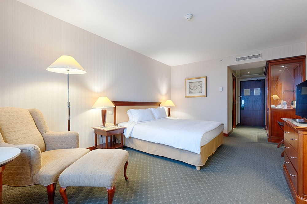Occidental Paris Levallois