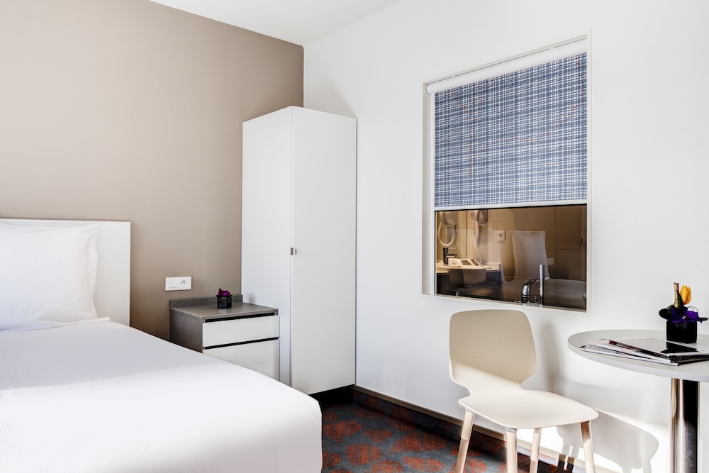 Spark by Hilton Lyon Park Saone