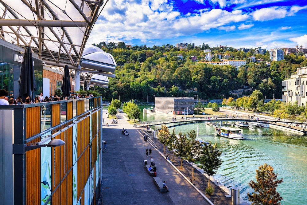 Novotel Lyon Centre Confluence Bord de Saone – Frankrijk