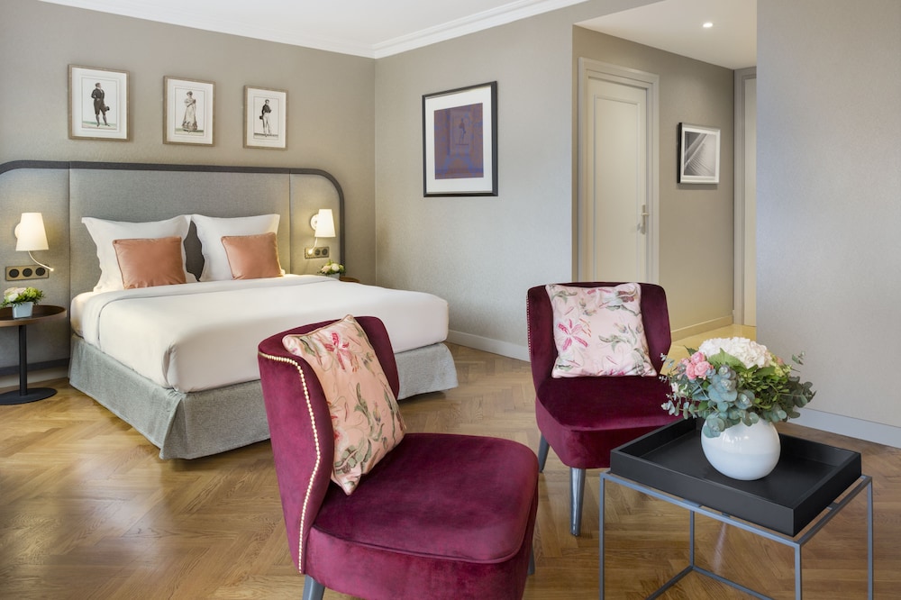 Warwick Reine Astrid - Lyon.