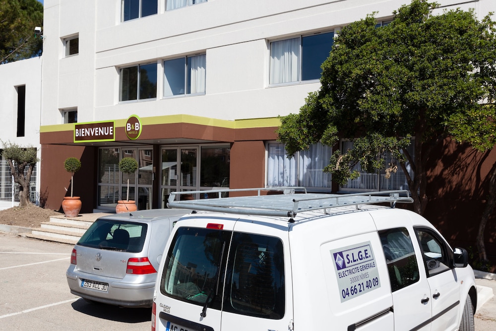 B&B HOTEL Nîmes Ville Active