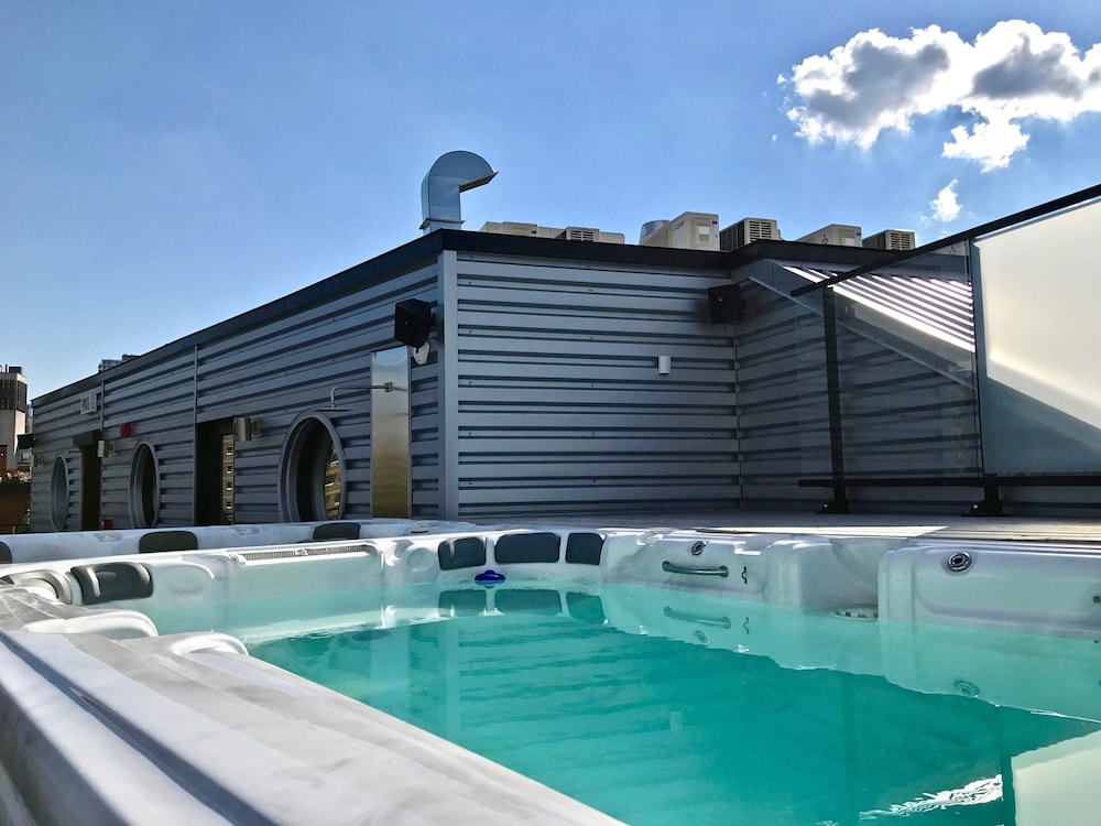 Boxotel Montreal – CA
