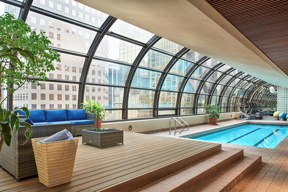 Metropolitan Hotel Vancouver.