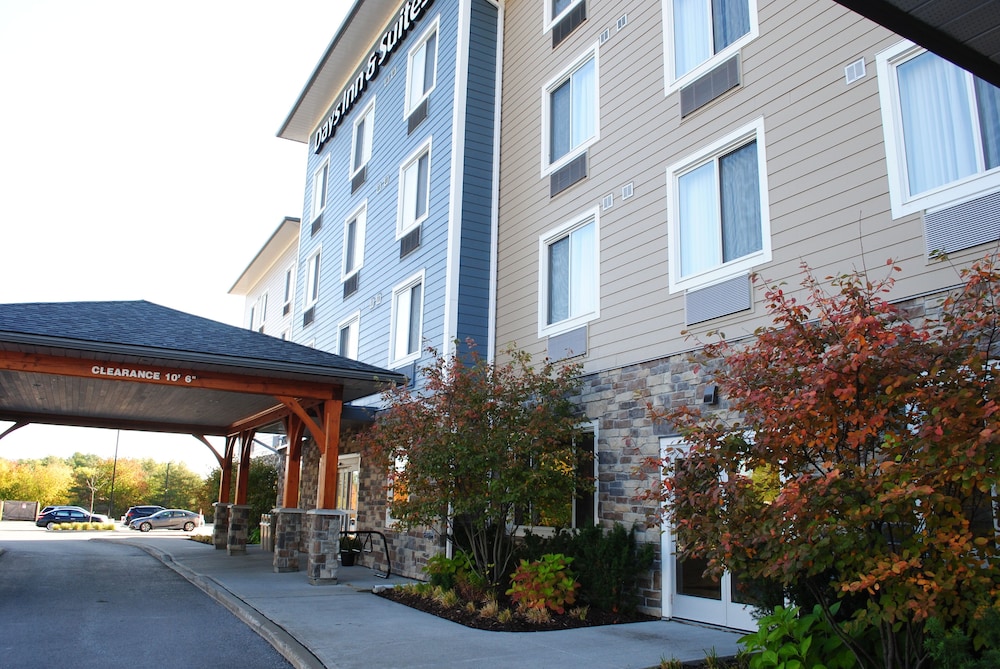 Days Inn&Suites by Wyndham Lindsay