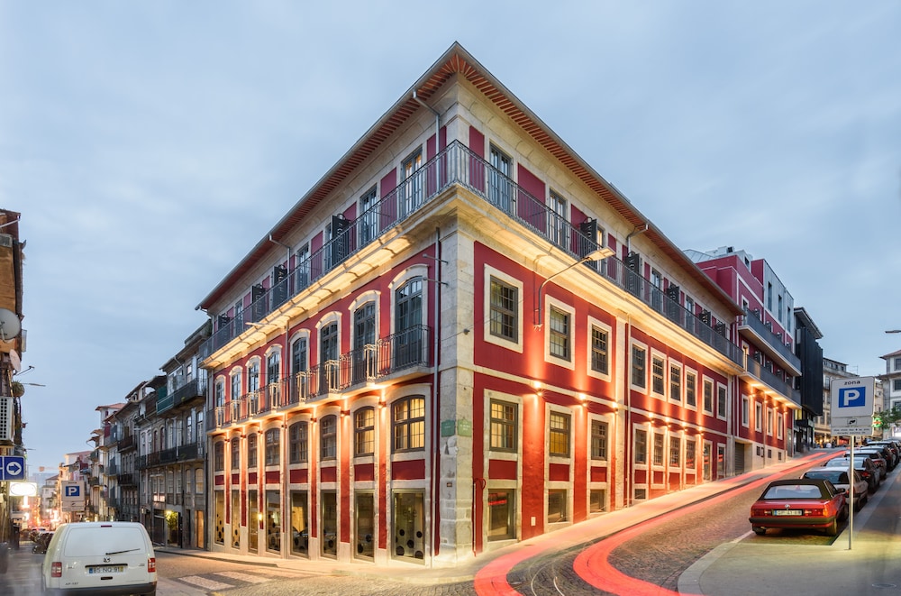 Exe Almada Porto afbeelding