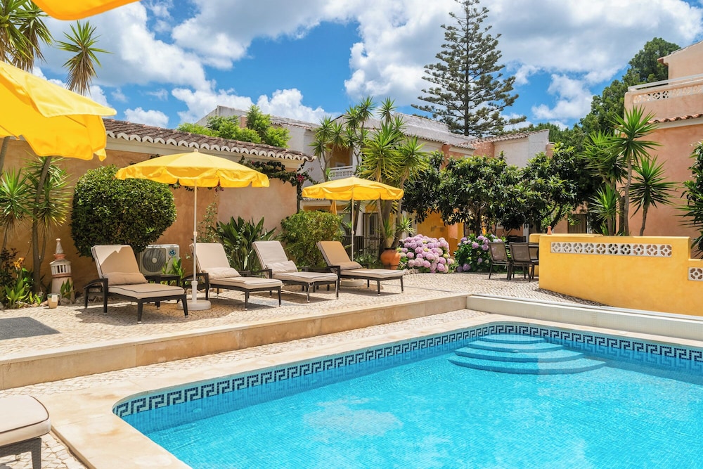 Costa D’Oiro Ambiance Village – Portugal