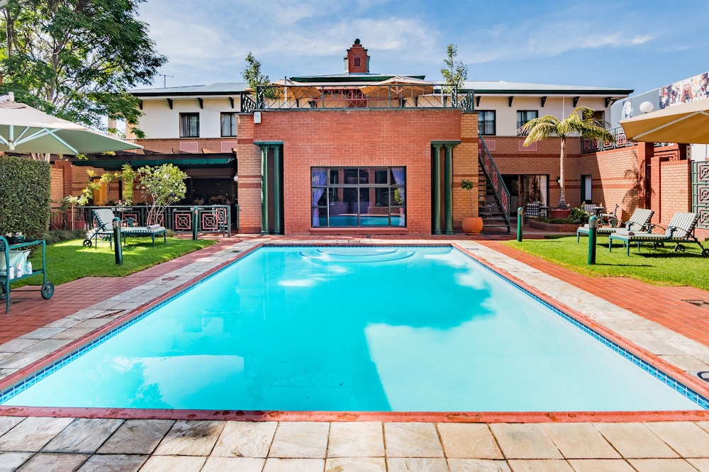 Courtyard Hotel Rosebank