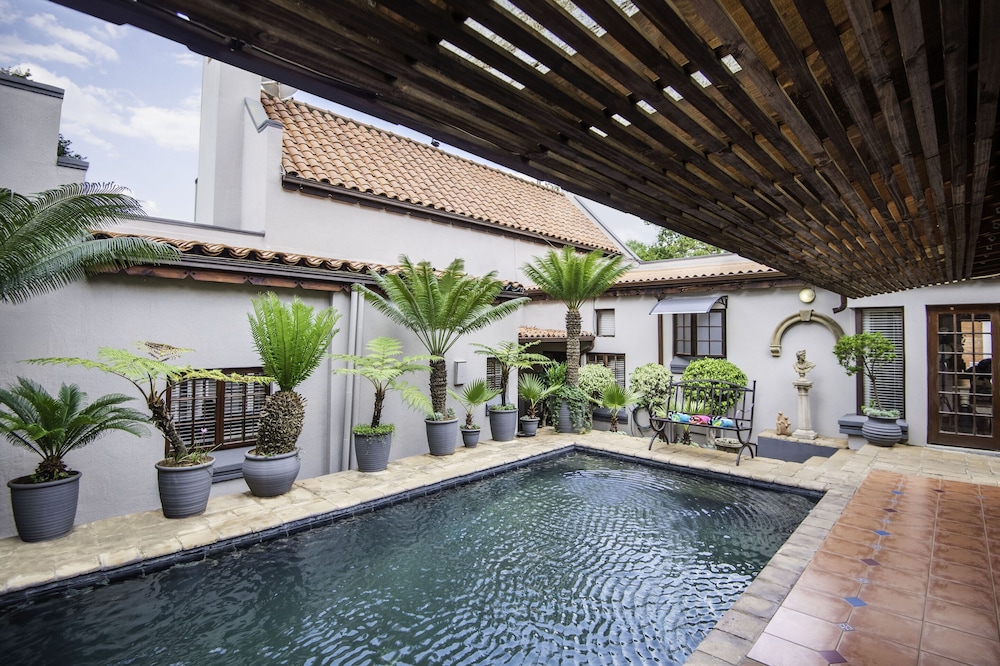 Bohemian Guesthouse&Bohemian Wellness&Spa