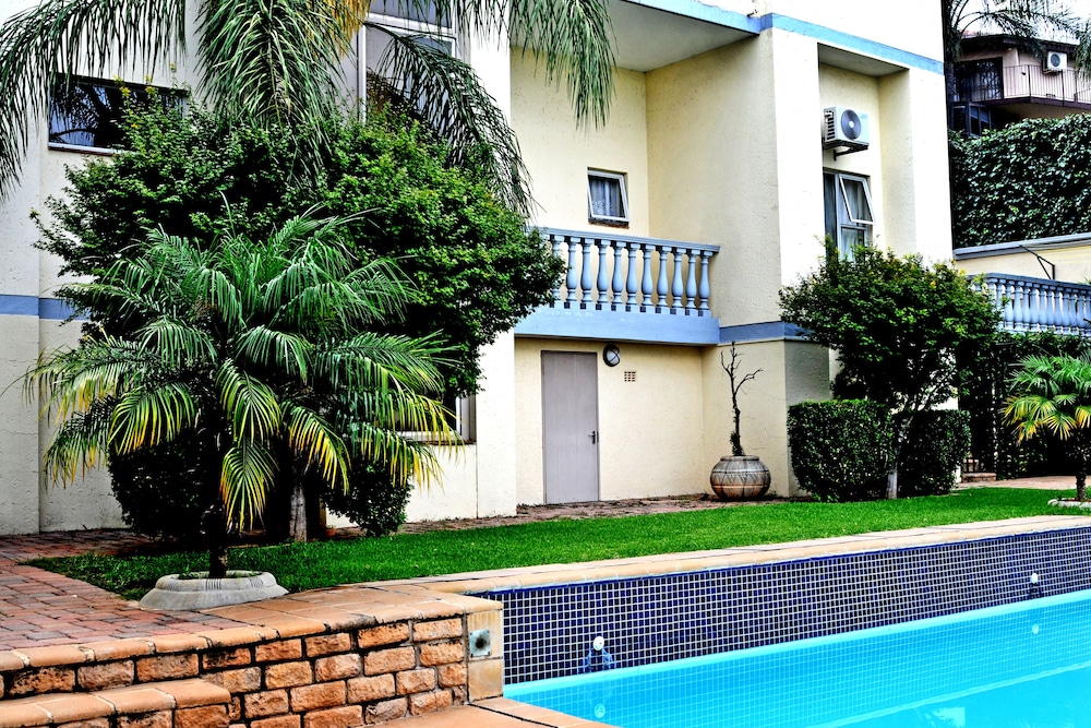 All Seasons Boutique Hotel