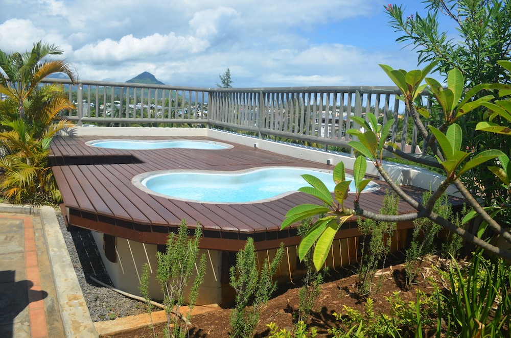 Aanari Hotel and Spa