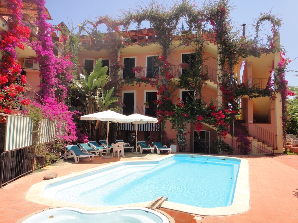 Aparthotel Domus De Janas Sul Mare afbeelding