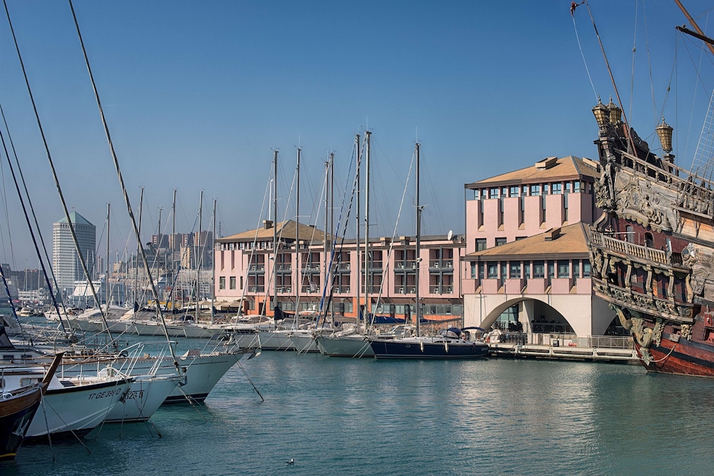 NH Collection Genova Marina