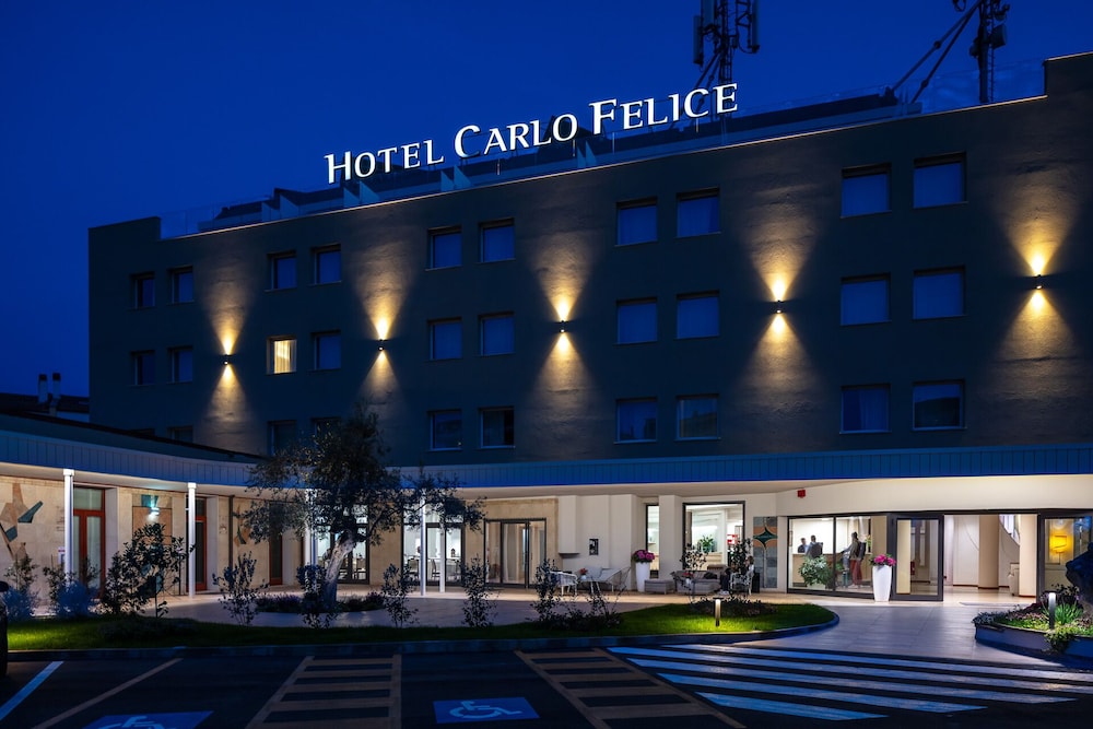 Hotel Carlo Felice afbeelding