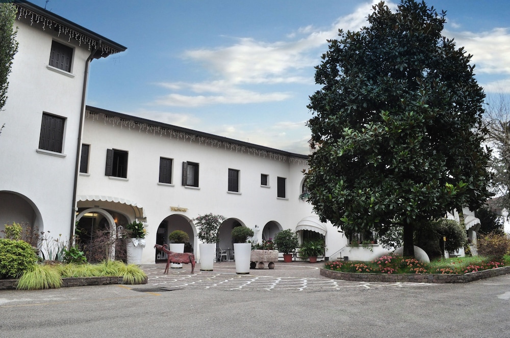 Hotel Restaurant Prata Verde