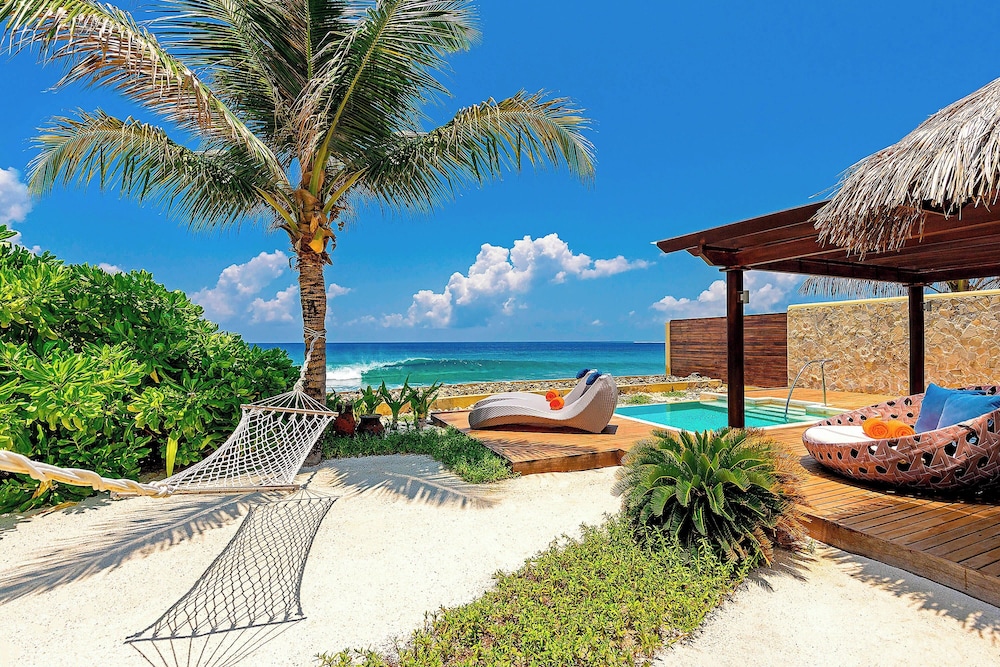 Sheraton Maldives Full Moon Resort&Spa.