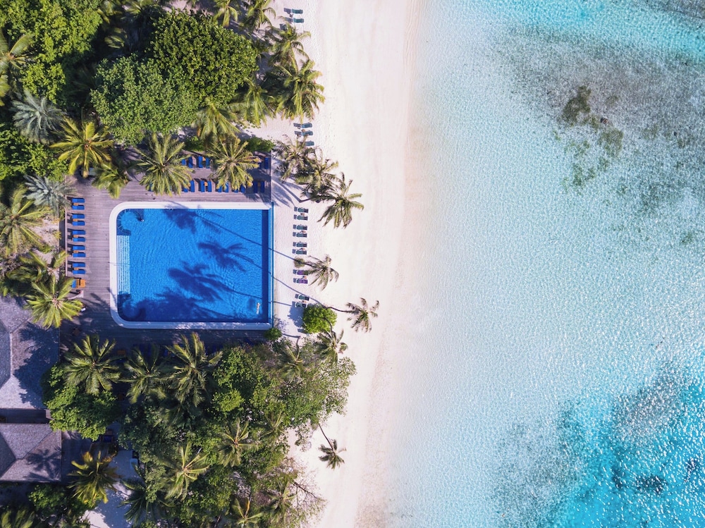 Meeru Maldives Resort Island