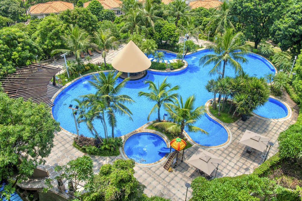 Royal Garden Hotel