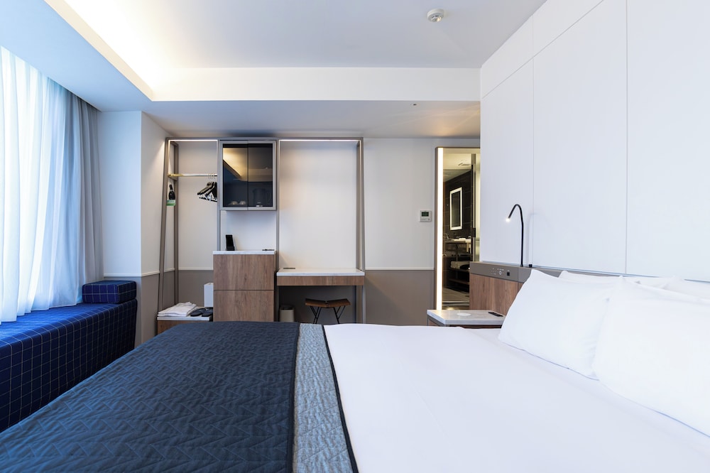 HOTEL THE FLAG Shinsaibashi.