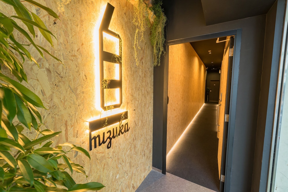 mizuka Imaizumi II-unmanned hotel-