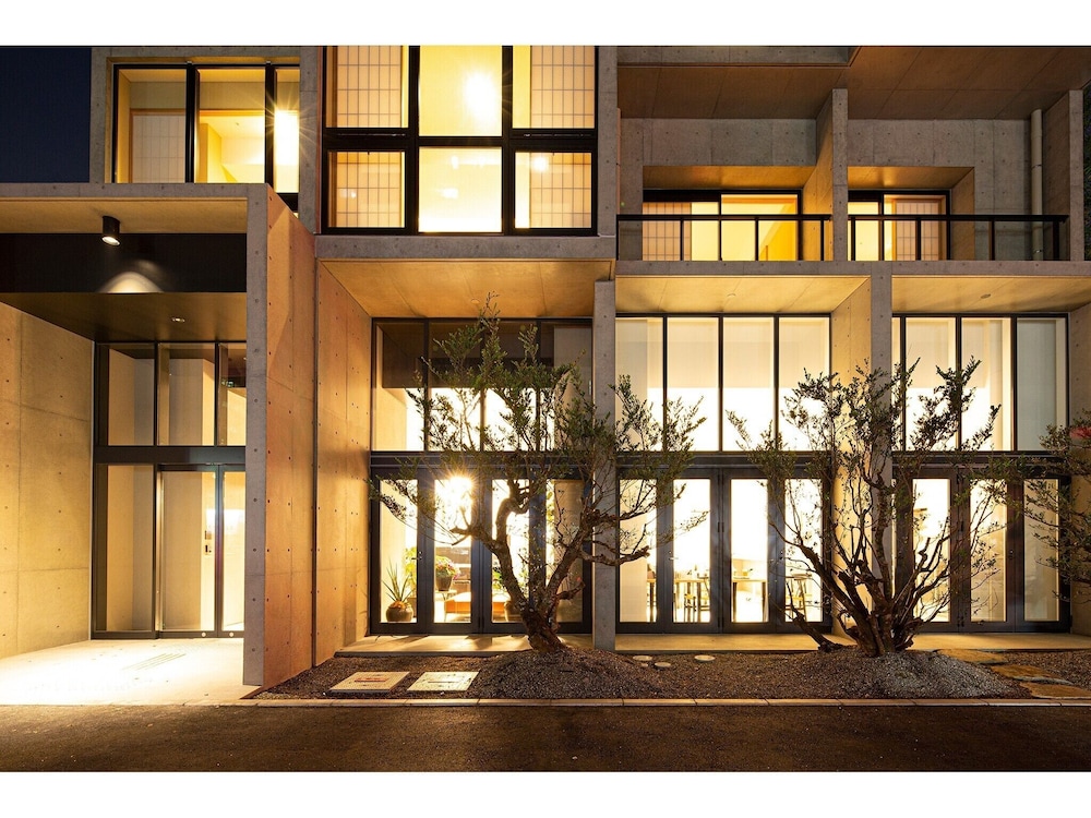 9 Hotel Hakata