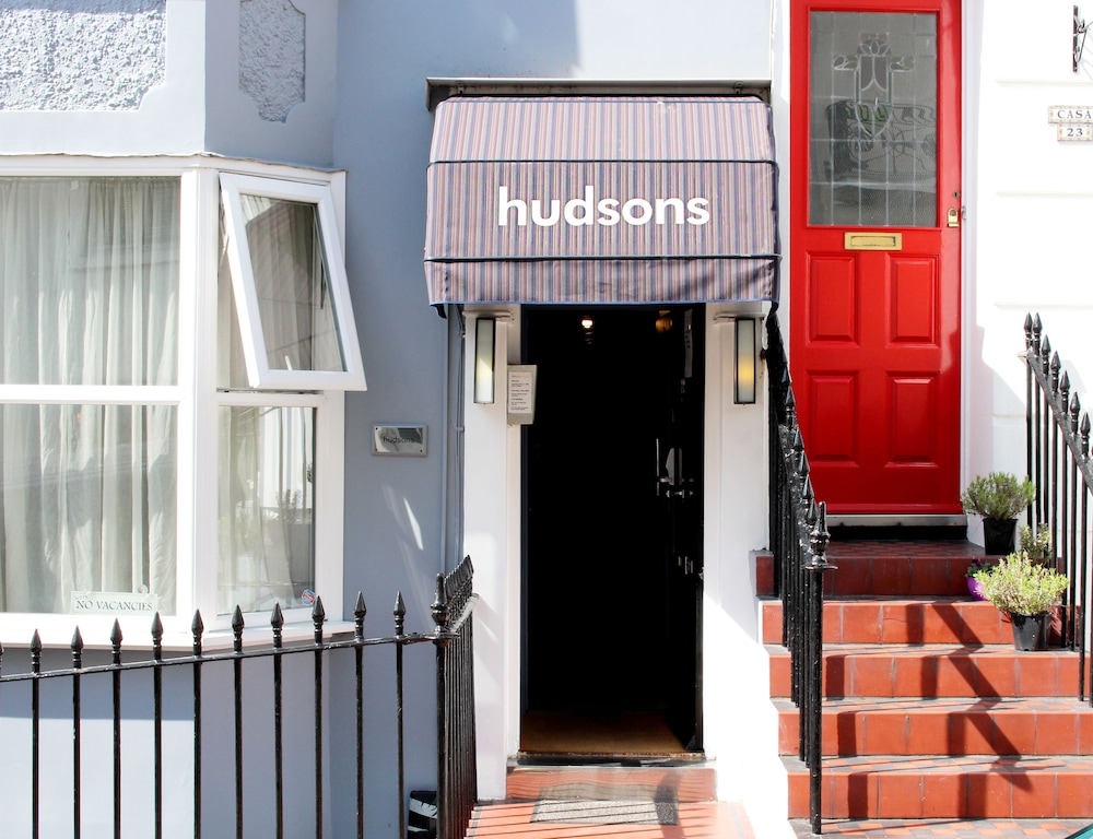 Hudsons.