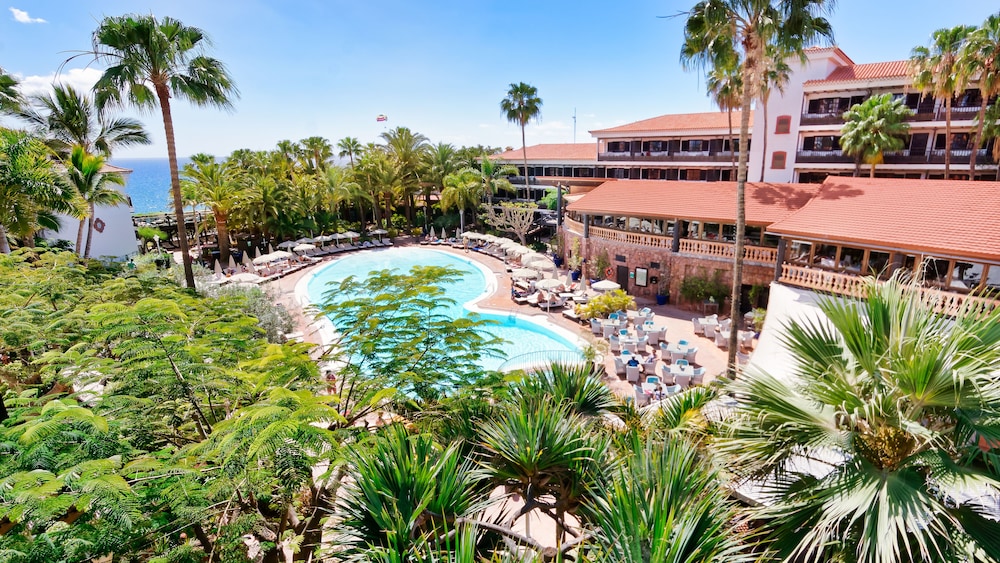 Hotel Parque Tropical