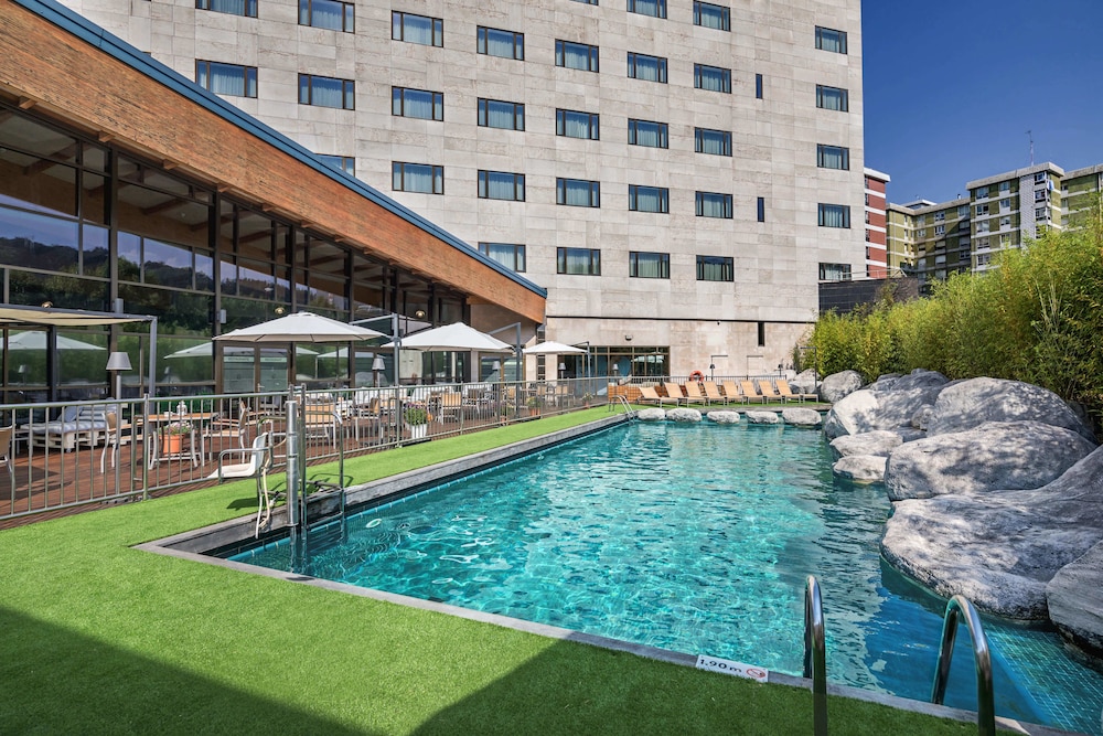 Hotel Puerta de Bilbao afbeelding