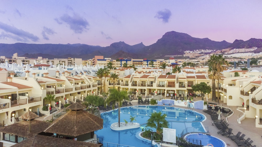 Royal Sunset Beach Club.