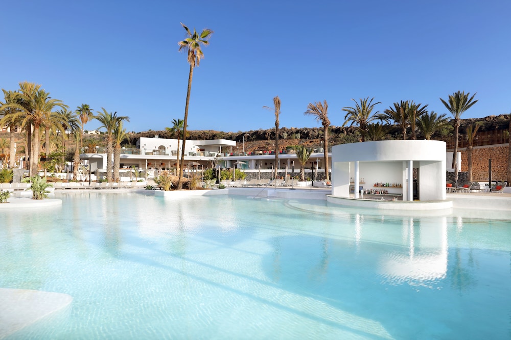 Hard Rock Hotel Tenerife.