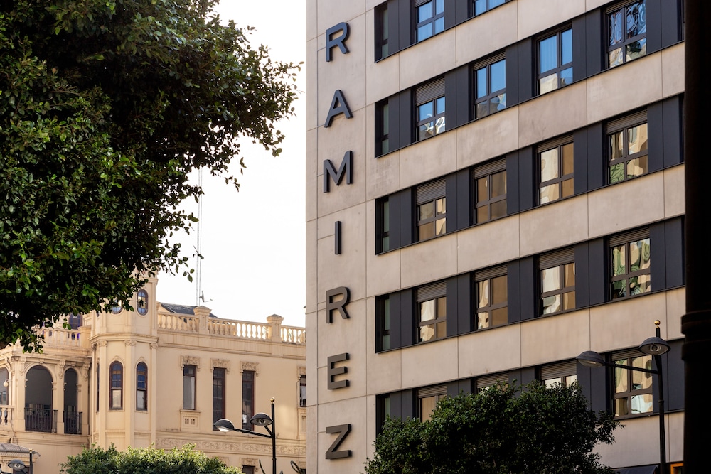 Ramírez Flats Valencia afbeelding