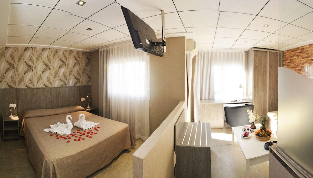 Hotel Torrejoven afbeelding