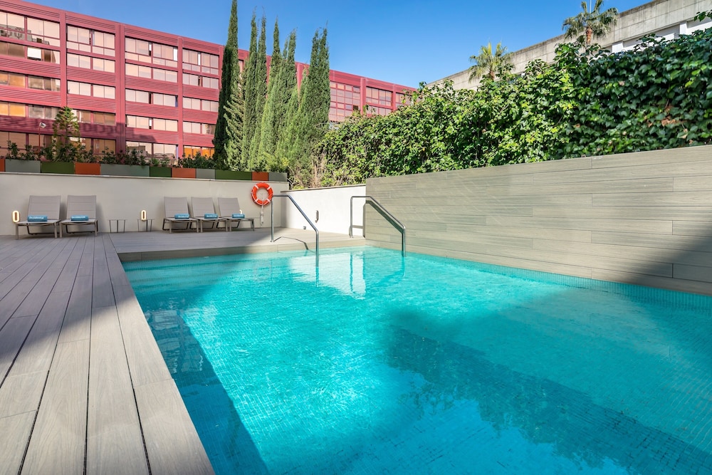 Occidental Sevilla Viapol afbeelding