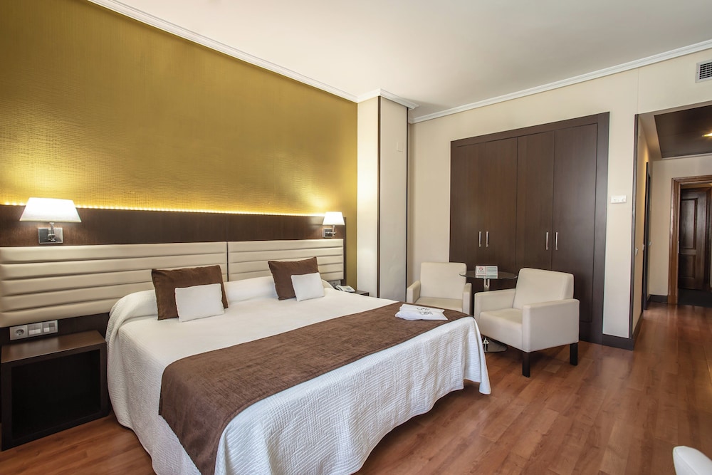 Hotel Monte Puertatierra.