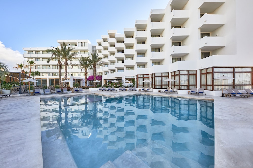 Hotel Tres Torres afbeelding
