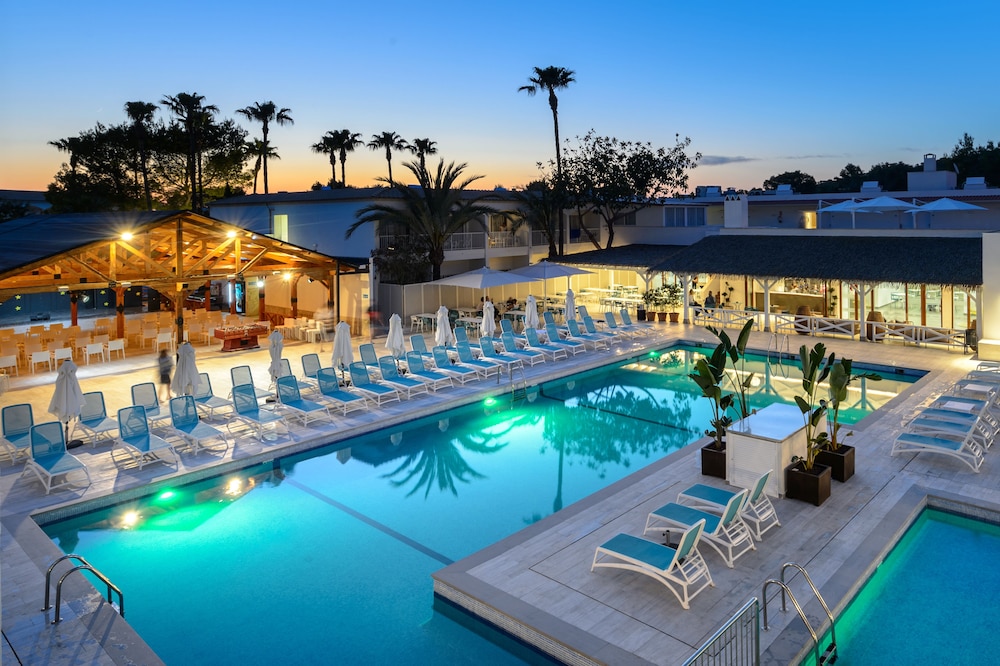 Hotel Vibra Cala Tarida afbeelding