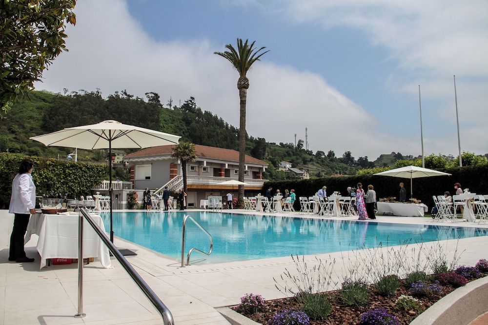 Silken Gran Hotel del Sella